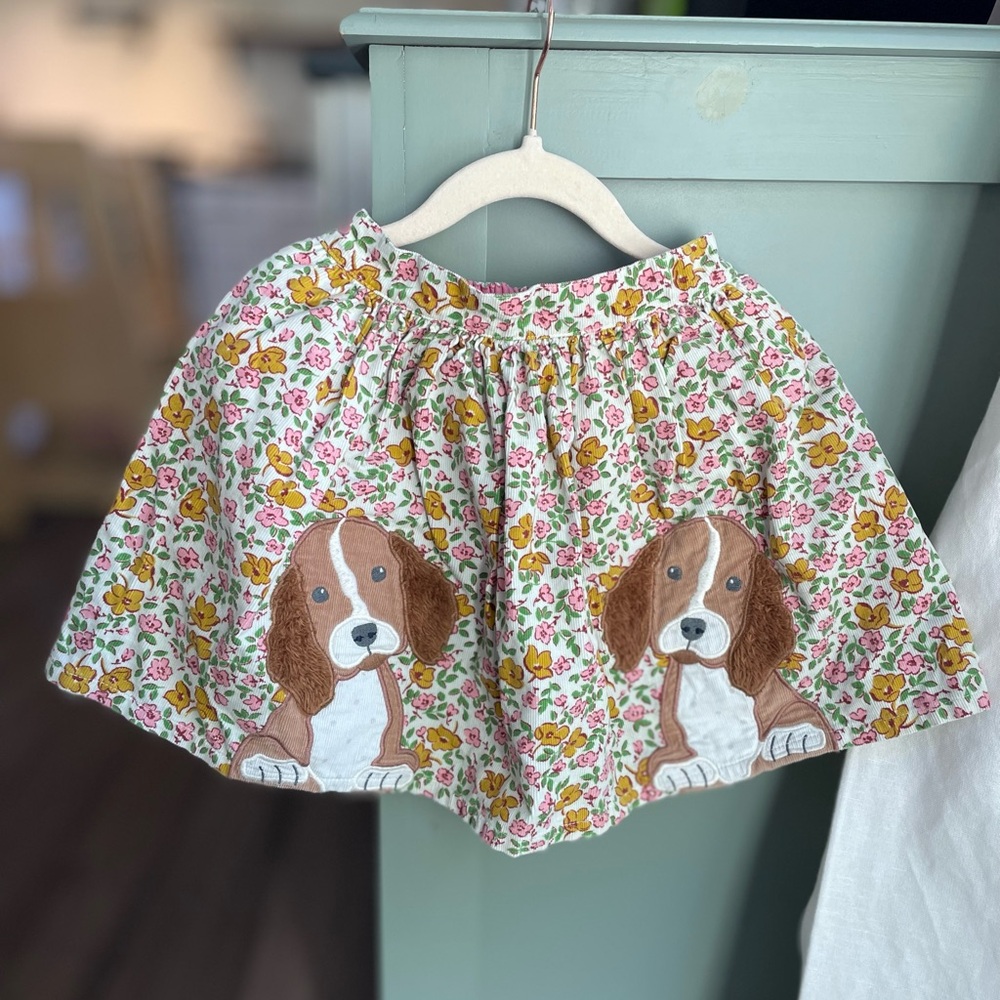 NWOT Puppy Dog Floral Applique Mini Boden Corduroy Skirt